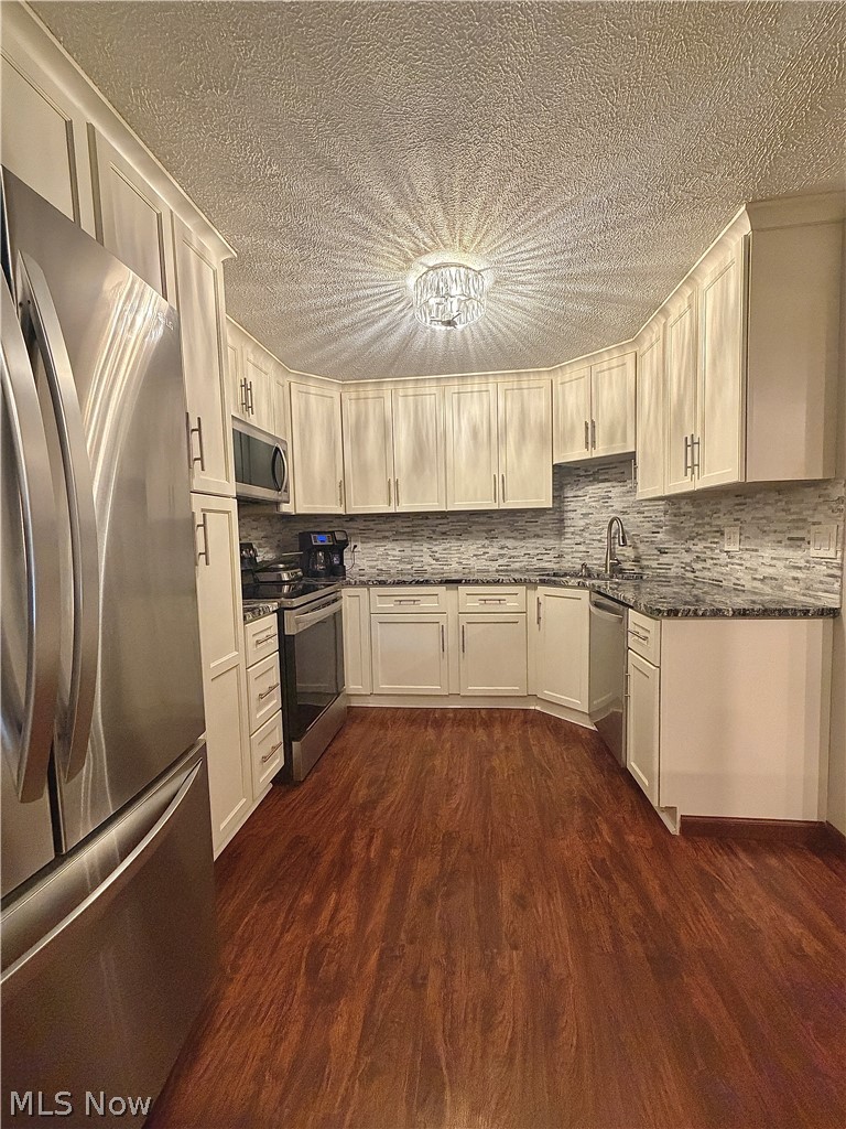 James Place Condo - Residential