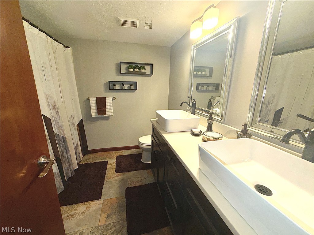 James Place Condo - Residential