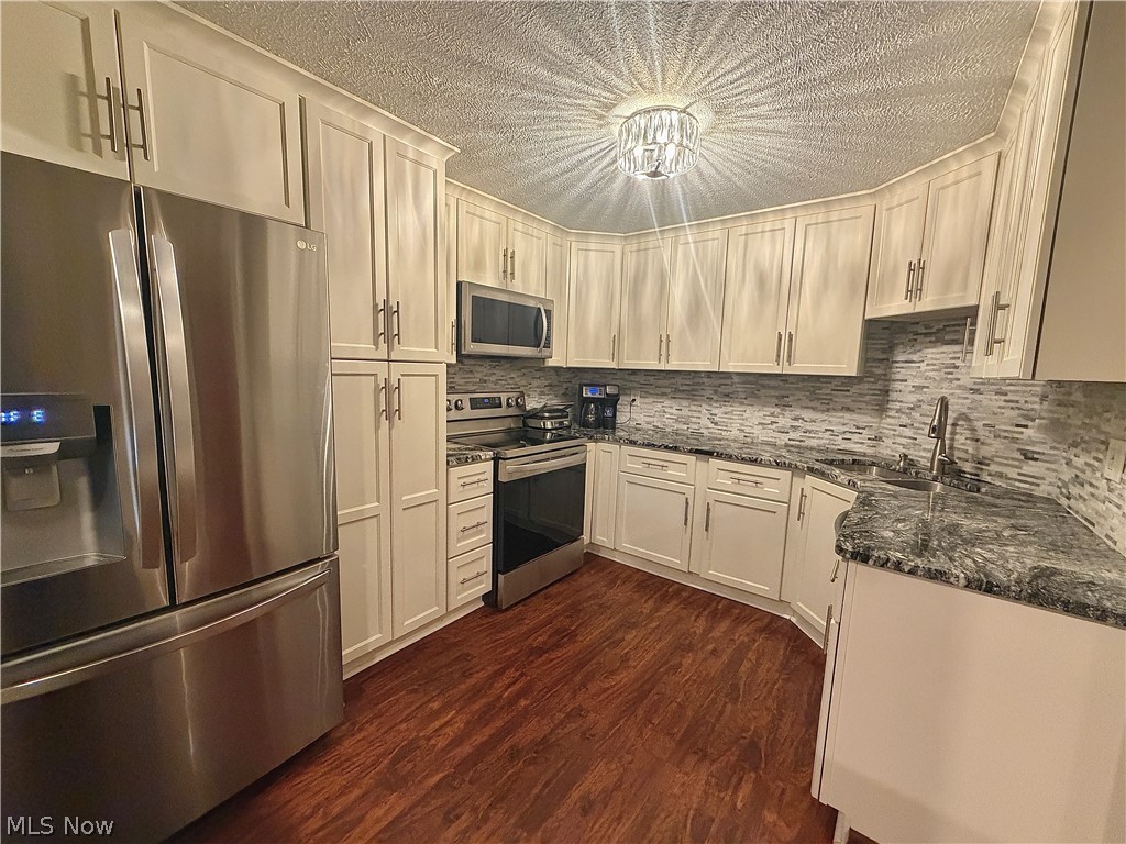 James Place Condo - Residential