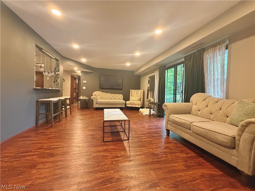 James Place Condo - Residential