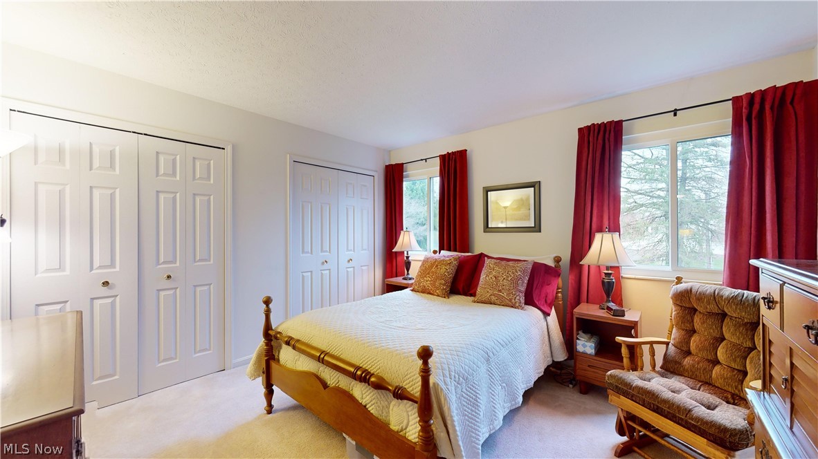 Shady Hollow Condo - Residential