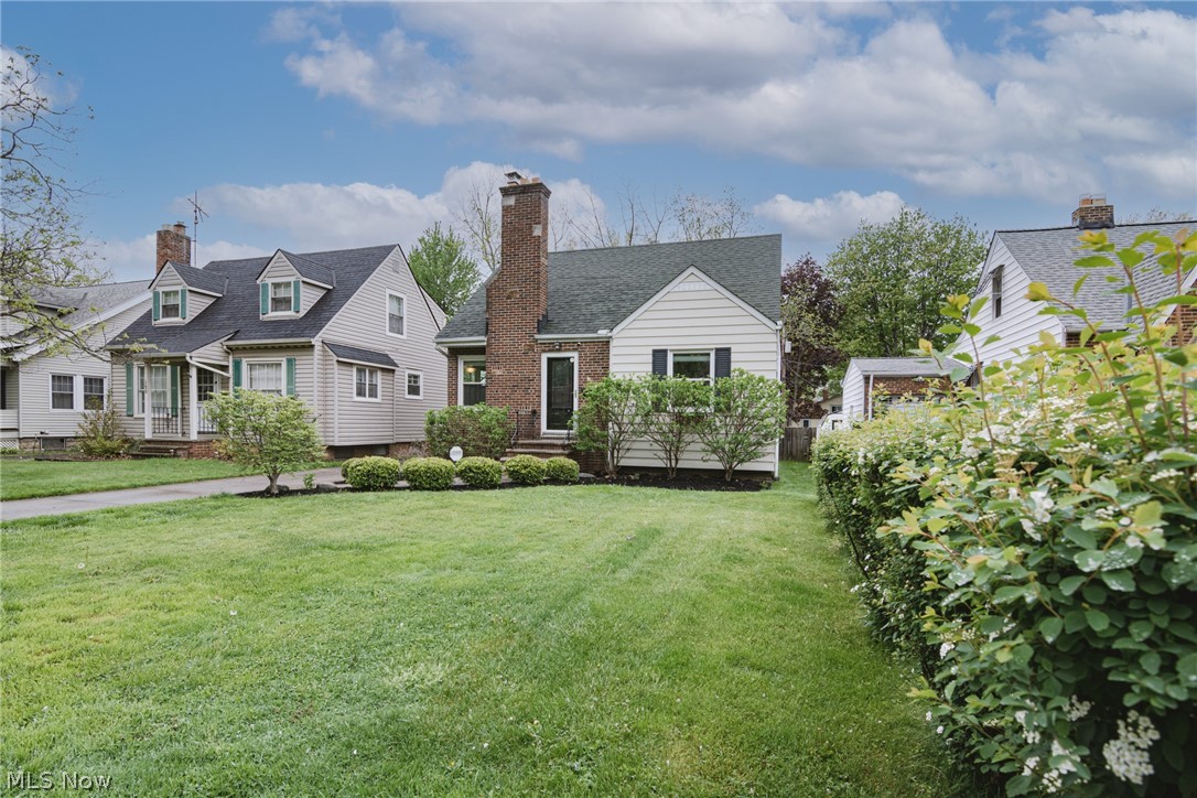 Royal Acres - Residential