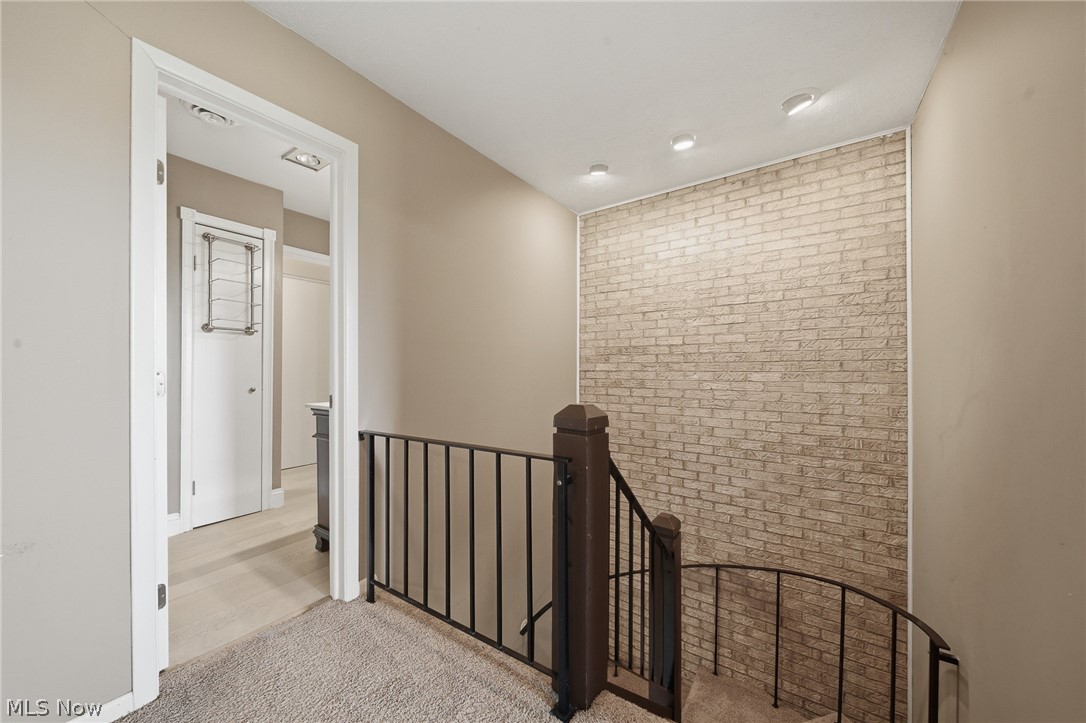 Four Seasons Townhouses - Residential