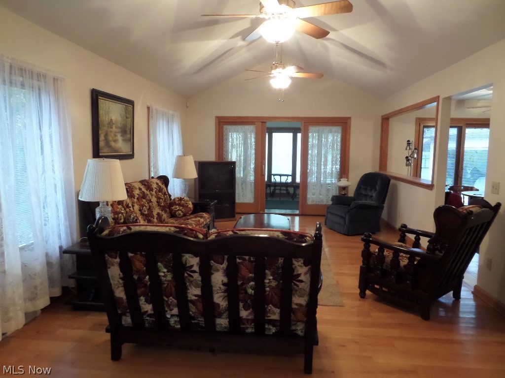 Seneca Woods - Residential
