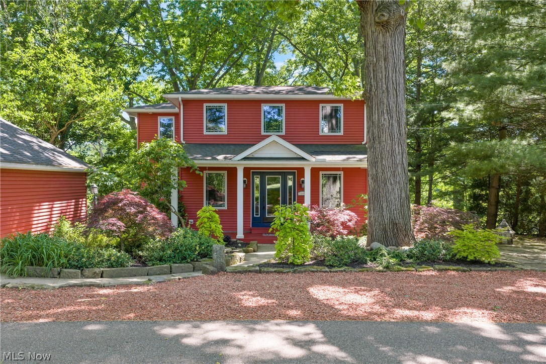 Comet Lake - Residential