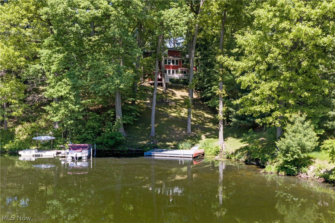 Comet Lake - Residential