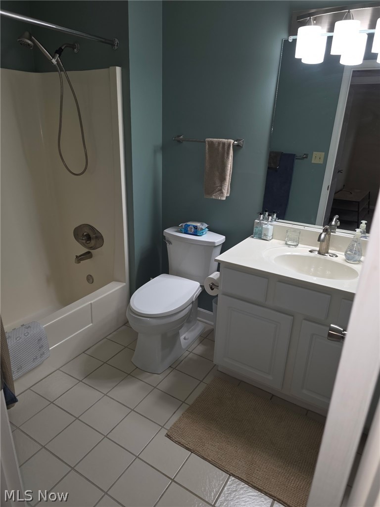 Country Club Twnhs North Condo - Residential