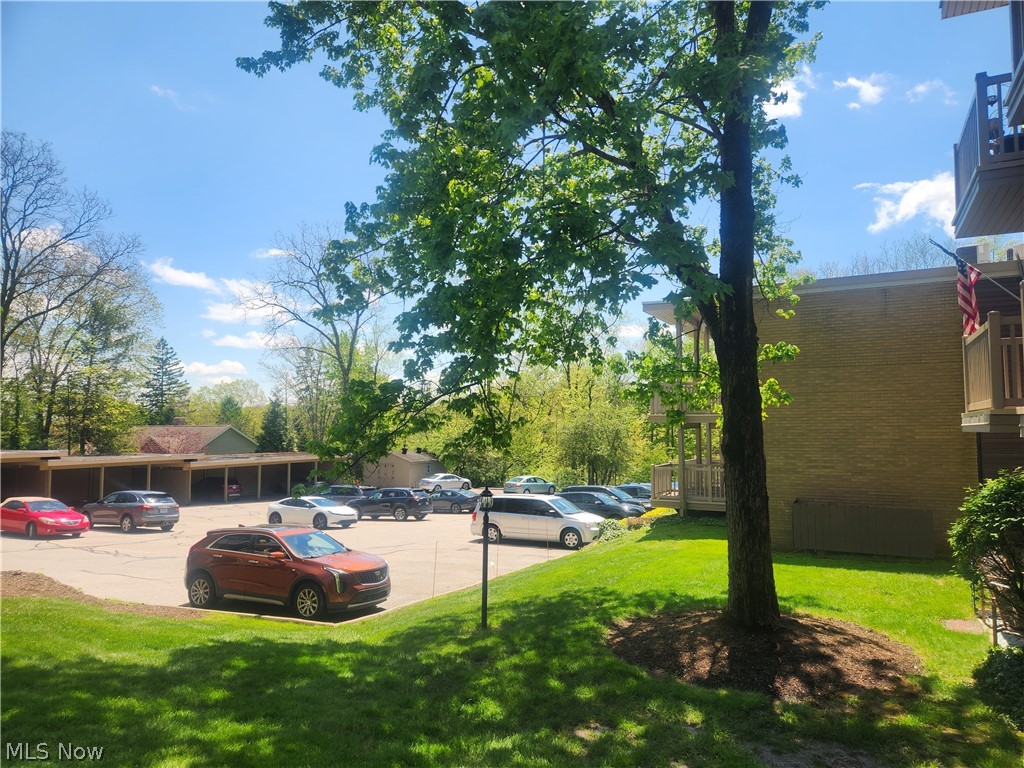 Brecksville West Condo - Residential