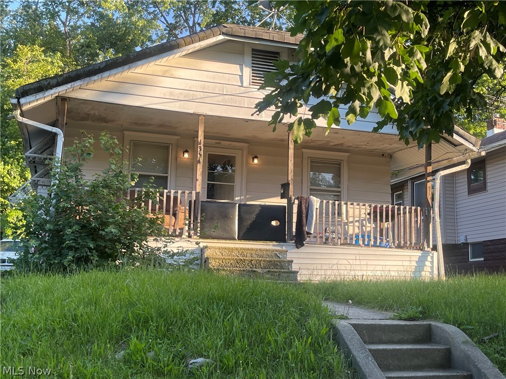 SELLING AS A PACKAGE ONLY WITH 317 STANTON AVE, AKRON, OH (MLS 5213289) AND 2330 16TH ST SW, AKRON,
OH (MLS 5213284)!!!! Come get your turn-key investment properties priced to sell to add to your existing portfolio or
start your venture into rentals! Properties are in easy-to-rent Akron neighborhoods. All are within a 10 minute or less
commute to major area hospitals, the University of Akron, and Stark State College Akron. Each home is currently
tenant occupied. 317 Stanton Ave features 3 bedrooms, 1 bathroom, a full basement, and a single-car garage. 1354
Arnold Ave features 2 bedrooms, 1 bathroom, a full basement, and a single car garage. 2330 16th St SW features 2
bedrooms, 1 bathroom, a full basement, and a backyard with shed. Properties can be viewed only after an accepted
pending purchase agreement is received. Please do not go on the properties and disturb the tenants. Make your offer
today!