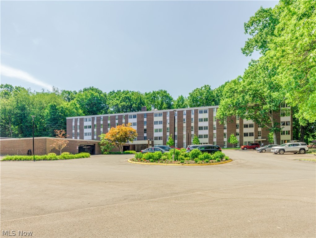 Silver Lake Towers Condo - Residential