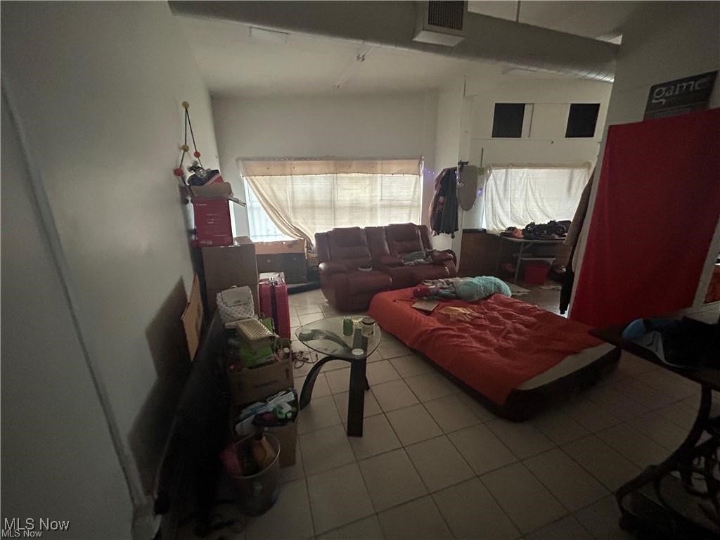 Meade - Commercial Sale
