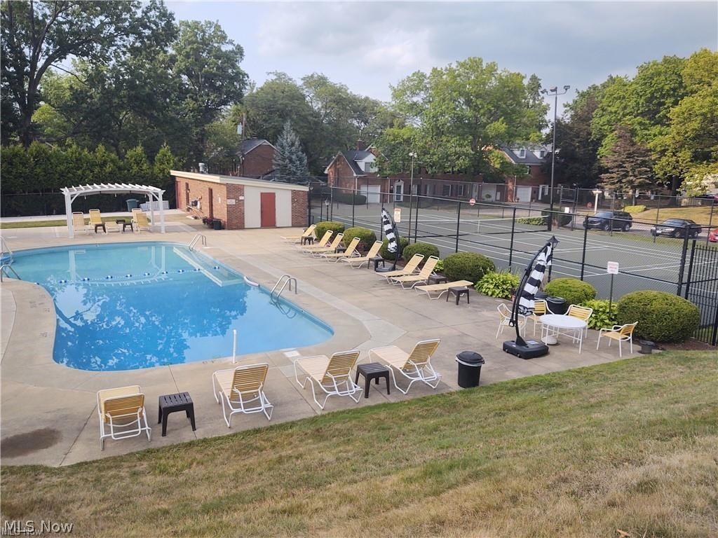 Georgetown Condo - Residential