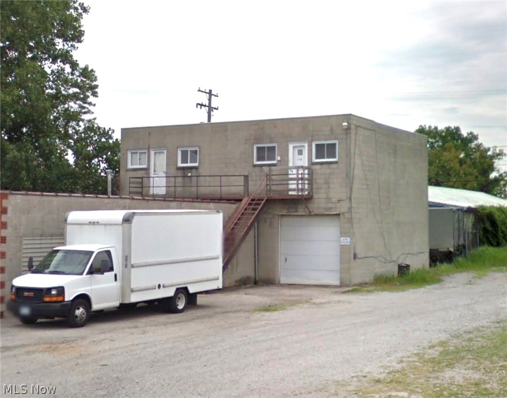 Excellent mixed-use investment opportunity in the heart of Elyria. This property offers a versatile layout combining commercial and residential, making it ideal for investors seeking steady cash flow and long-term appreciation. The property features flexible commercial space on the main level with residential unit(s) above, providing multiple income streams under one roof.  Warehouse shop area with its own restroom and office area. Two remodeled apartments upstairs, garage doors for access to the warehouse.
Strong rental demand in the area, convenient access to major roadways, and proximity to downtown amenities enhance the property’s appeal. Separate utilities, off-street parking, and functional floor plan add to the investment value.  Perfect opportunity to add a mixed-use asset to your portfolio in a growing market. Great for seasoned investors or those looking to start building long-term wealth through real estate.