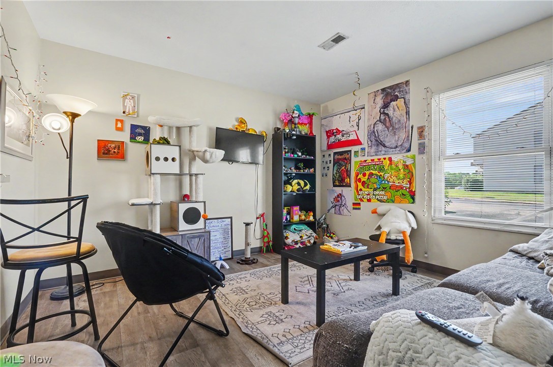 Whitehall East Twnhms - Residential