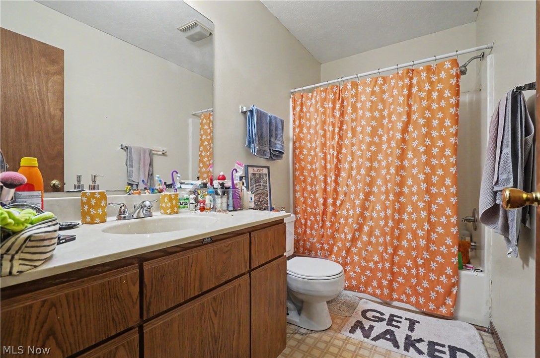 Whitehall East Twnhms - Residential