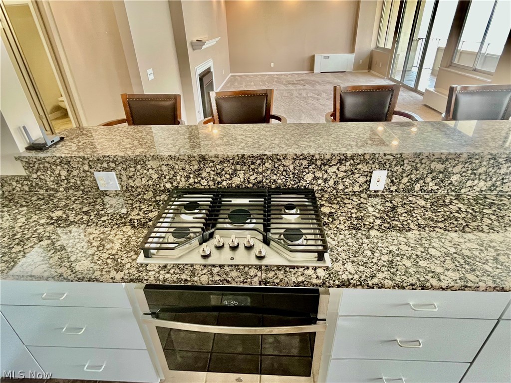 Carlyle Condo - Residential