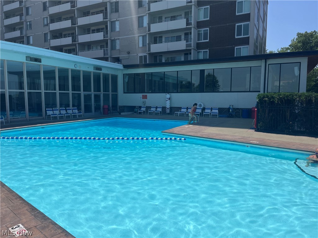 Carlyle Condo - Residential
