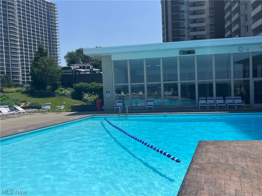Carlyle Condo - Residential