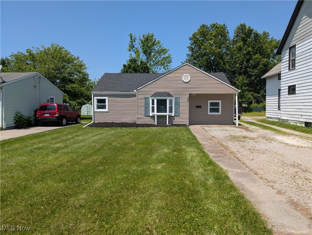 Single floor living. This two bedroom ranch is located near numerous amenities such as stores, restaurants,
black river landing, the lake, etc. The house consists of two bedrooms, a bathroom, a kitchen, a living room, and huge
bonus utility room. There is a big back porch. Furnace and central air recently replaced. New roof in June 2025. Nice sized
yard.