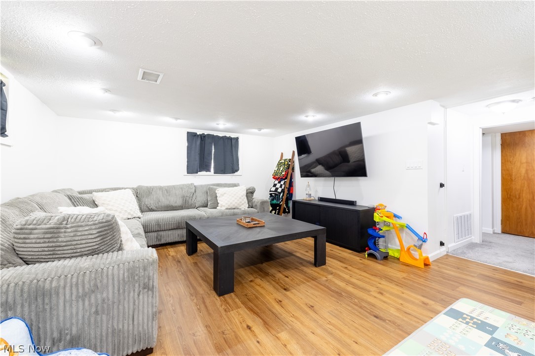 Breezewood - Residential