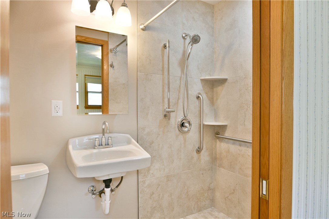 Applewood Acres - Residential