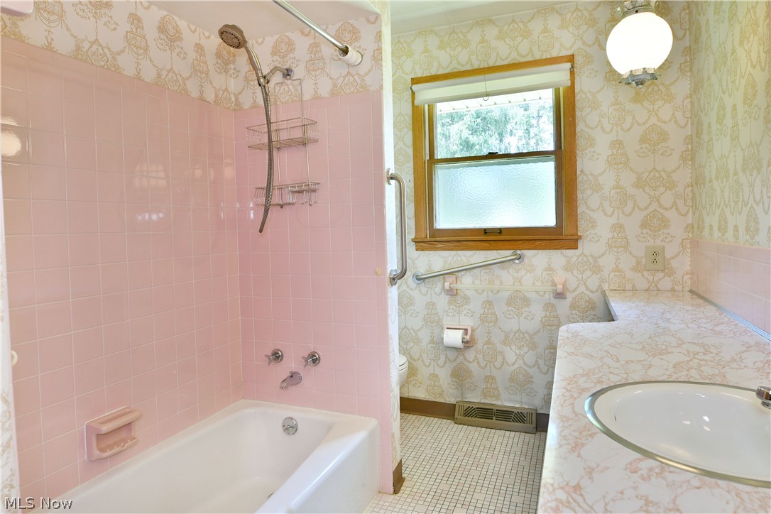 Applewood Acres - Residential