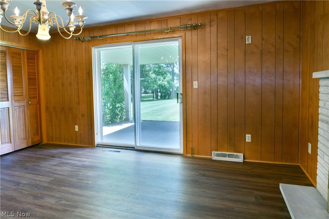 Applewood Acres - Residential