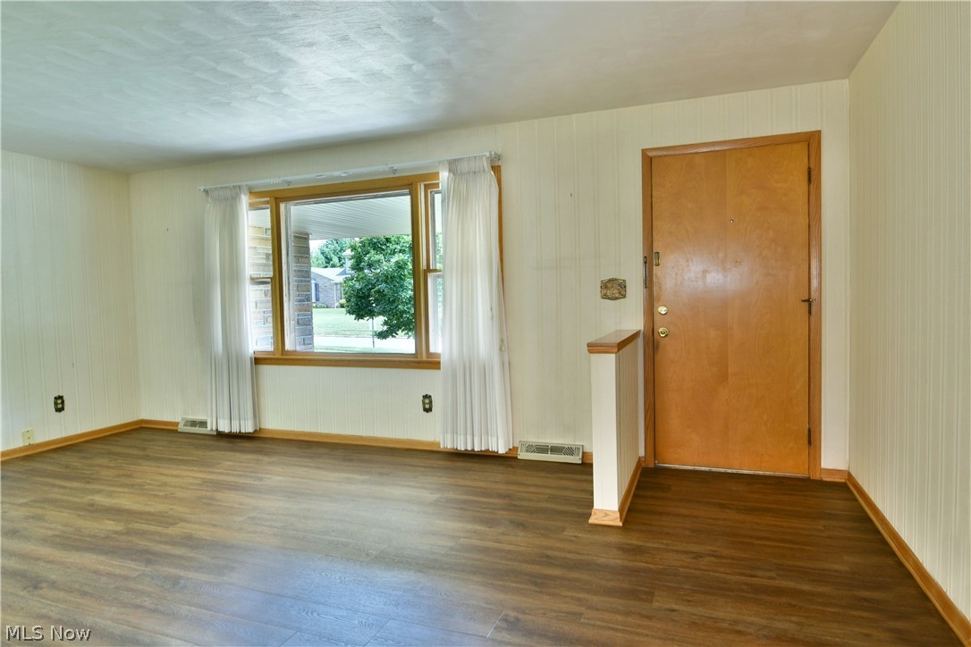 Applewood Acres - Residential