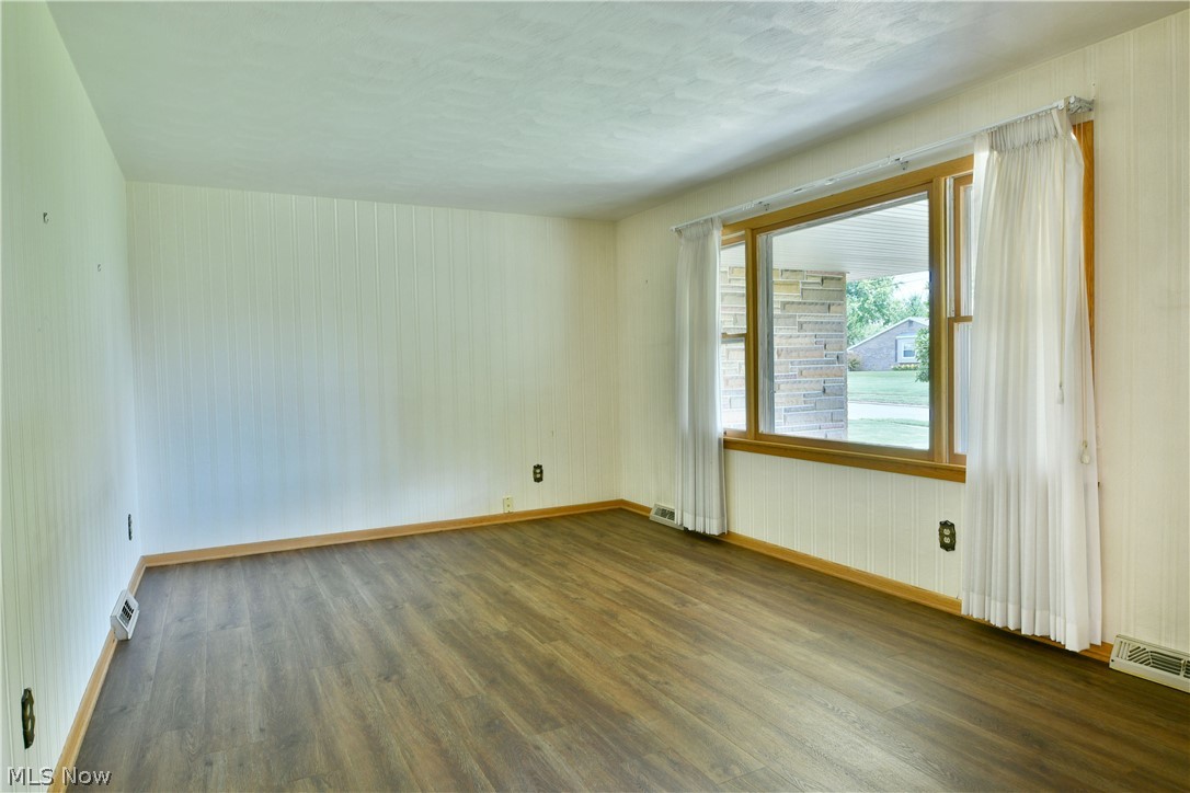 Applewood Acres - Residential
