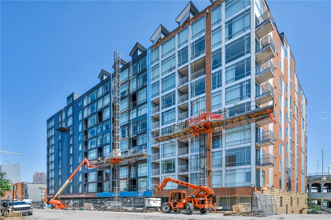 Condos/Stonebridge - Residential