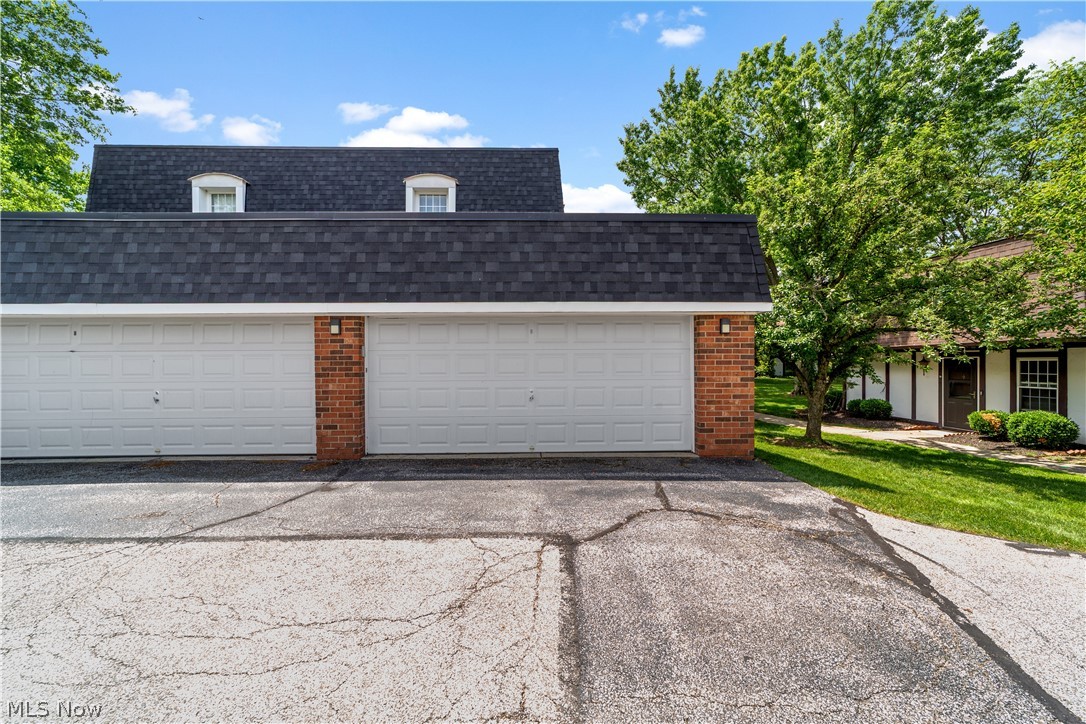 King James South Danford Squar - Residential