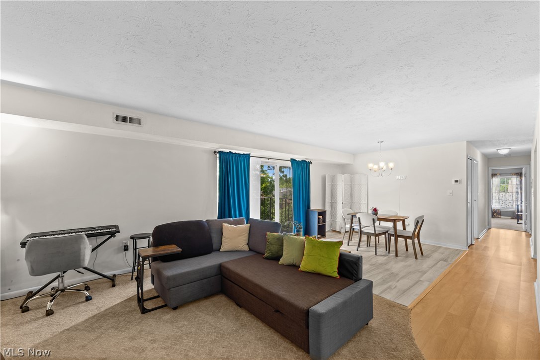 King James South Danford Squar - Residential