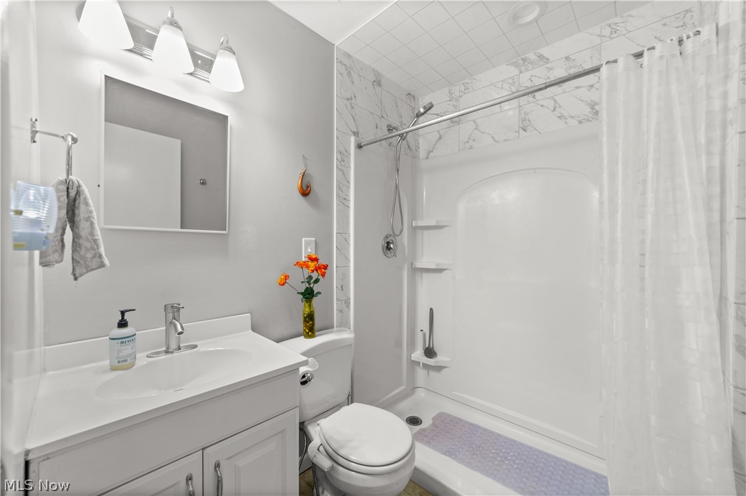 King James South Danford Squar - Residential