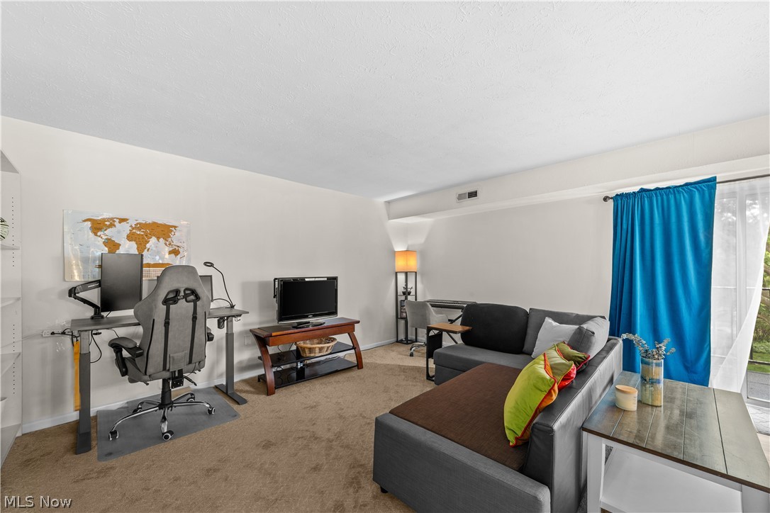 King James South Danford Squar - Residential