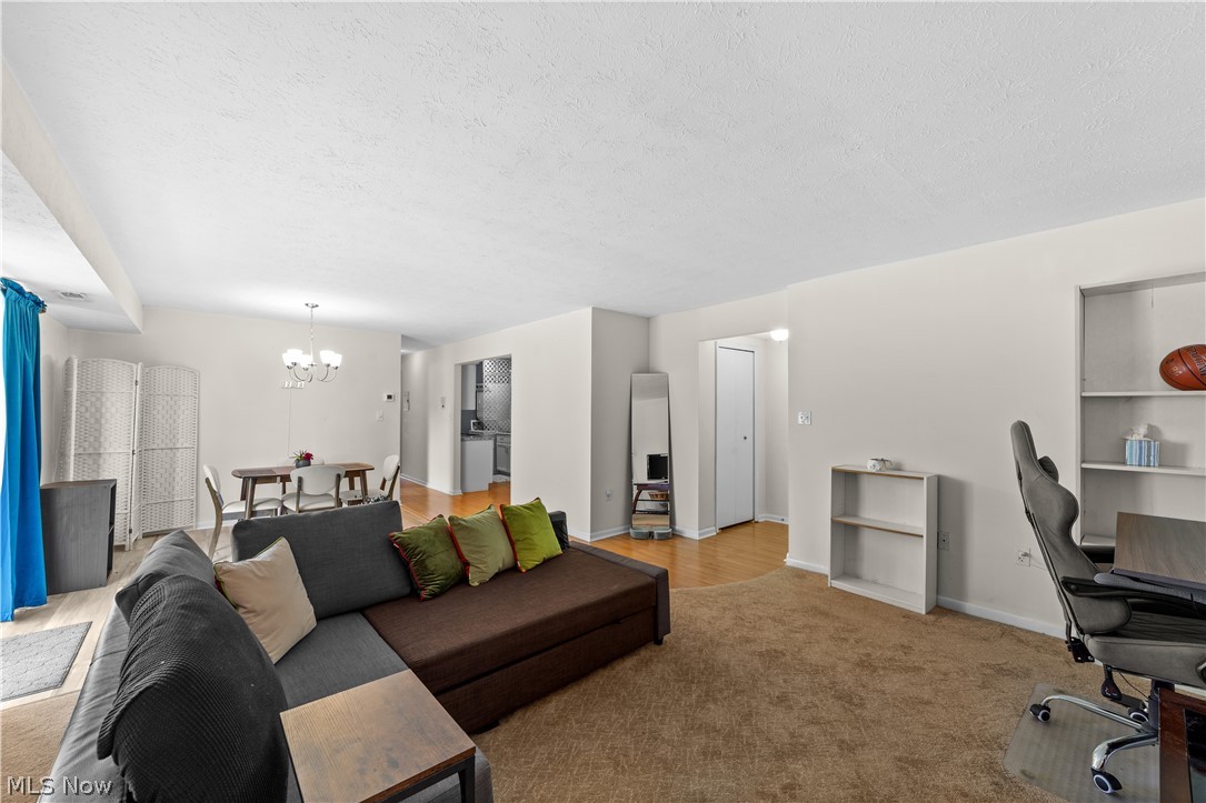 King James South Danford Squar - Residential