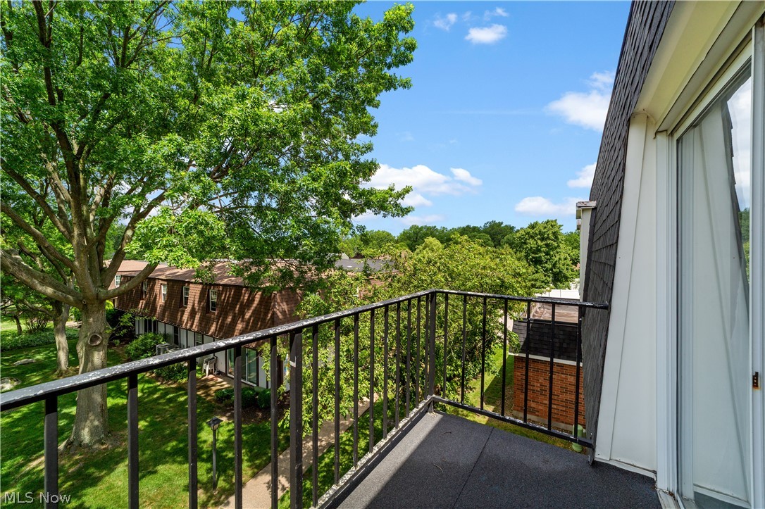 King James South Danford Squar - Residential