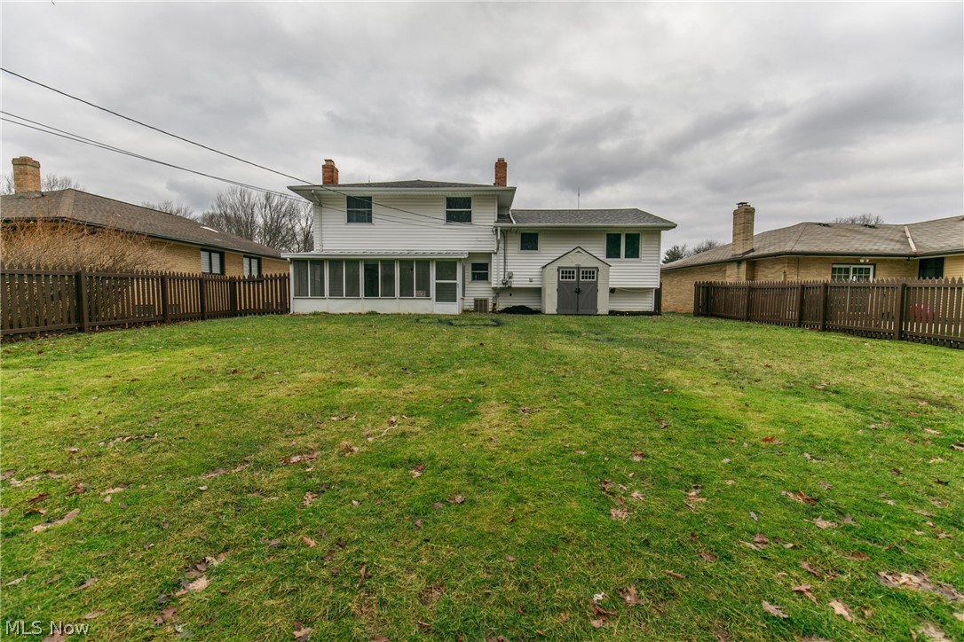 Charles 01 - Residential