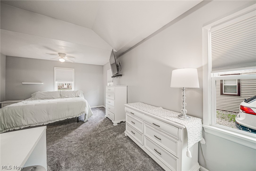 Mentor Manor - Residential