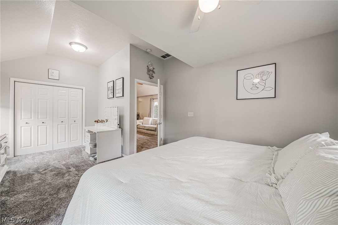 Mentor Manor - Residential