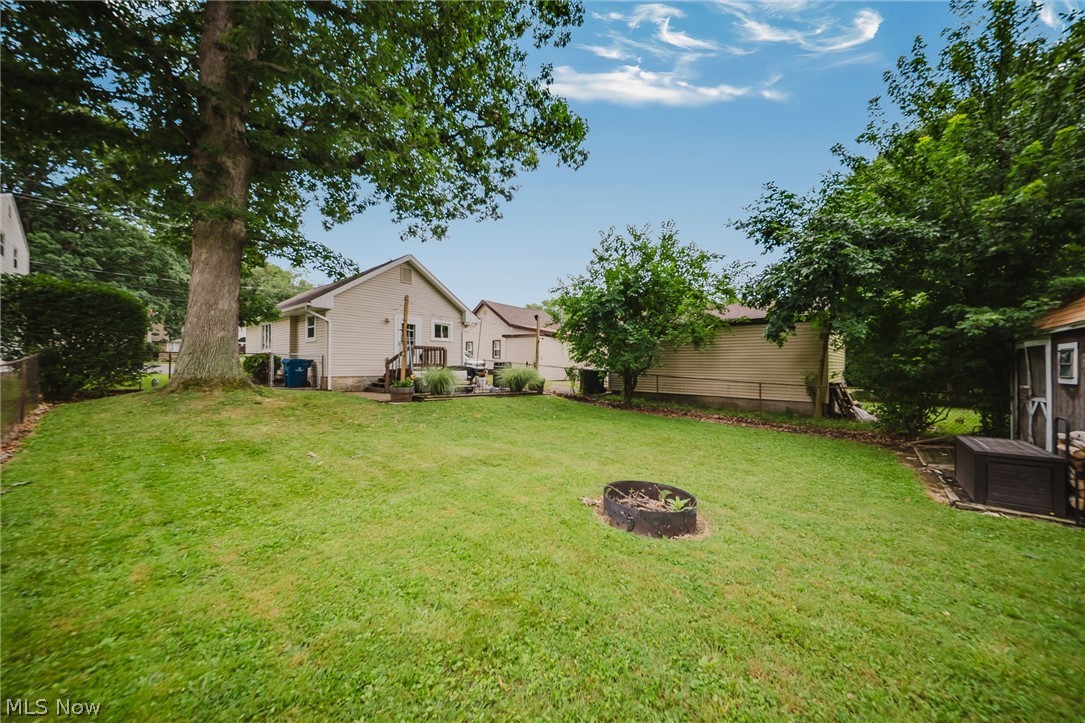 Mentor Manor - Residential
