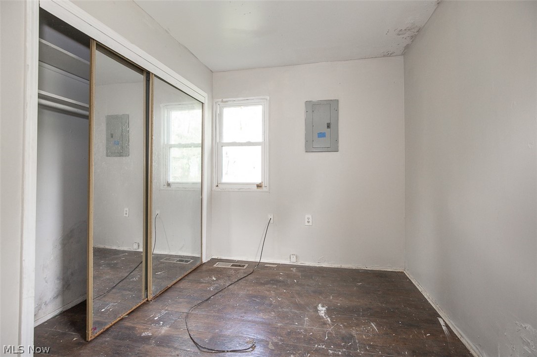 Brentwood Village 03 - Residential