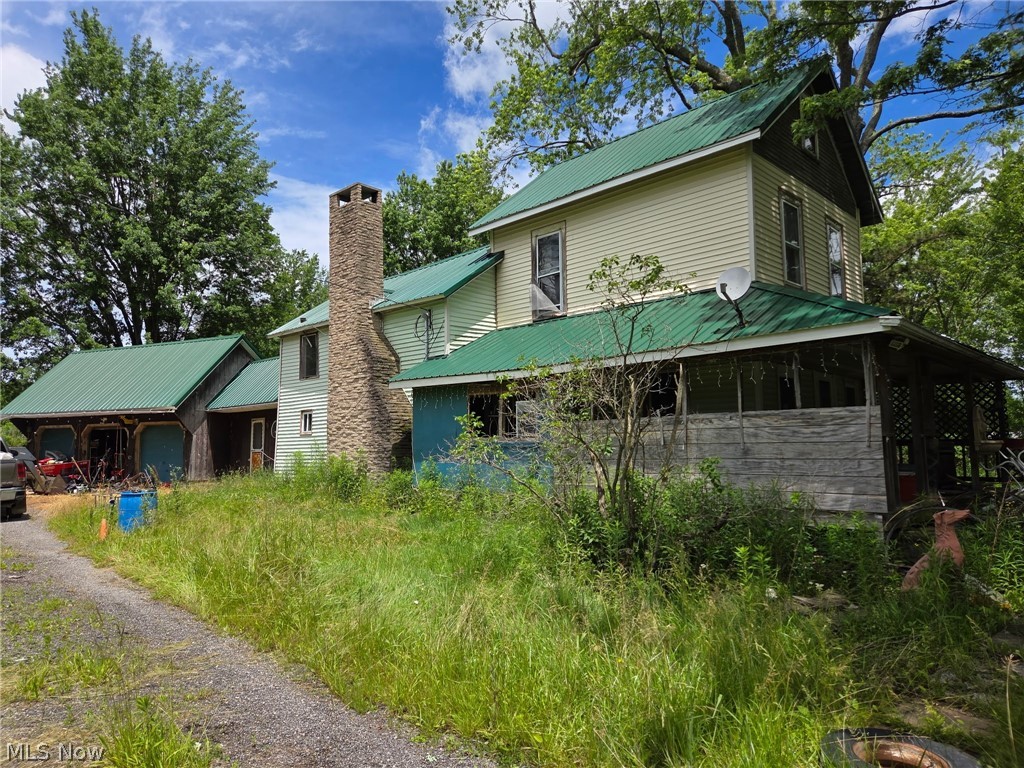 Opportunity awaits on Arthur Road in Jefferson! Situated on a beautiful parcel of land, this property offers the perfect chance for investors, renovators, hobby farmers, or anyone looking to create their dream country retreat. The home is in need of repairs and updates but provides a solid opportunity to build equity while enjoying the peaceful rural setting. 200 amp electric service has been added. Surrounded by open space and mature trees, the property offers plenty of room for gardening, recreation, animals, or future improvements. Whether you're searching for a fixer-upper, investment property, or a place to start fresh, this acreage presents endless potential. Conveniently located just minutes from Jefferson and a short drive to major routes, this is your chance to own a piece of the countryside at an affordable price.