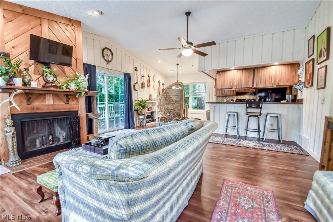 Cedar Glen Condo - Residential