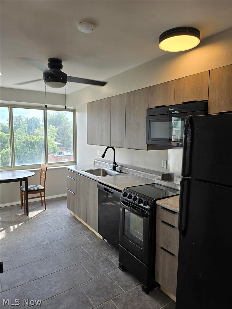 Marine Towers East Condo - Residential