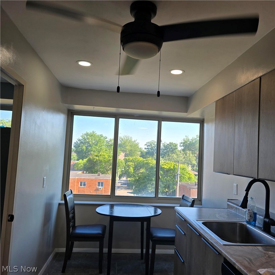 Marine Towers East Condo - Residential