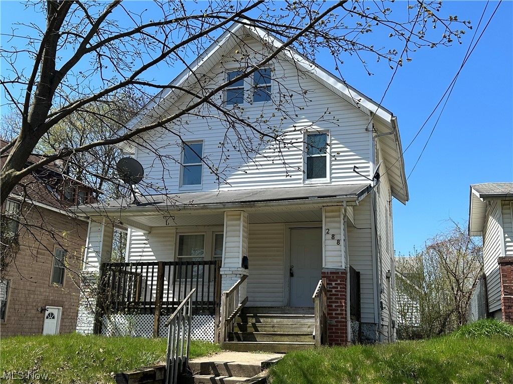 A solid starter home or investment property in Goodyear Heights.  With 3 bedrooms, this updated home has a newer kitchen and bath, vinyl siding, vinyl windows, and is move in ready.