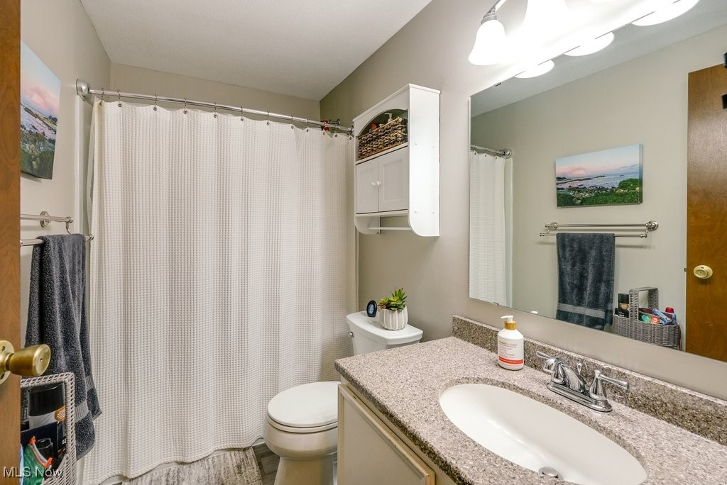 Woodland Lake Condo - Residential
