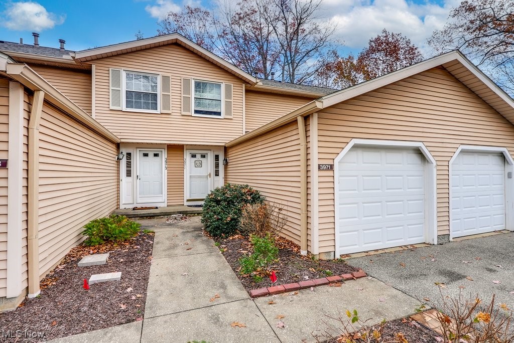 Woodland Lake Condo - Residential