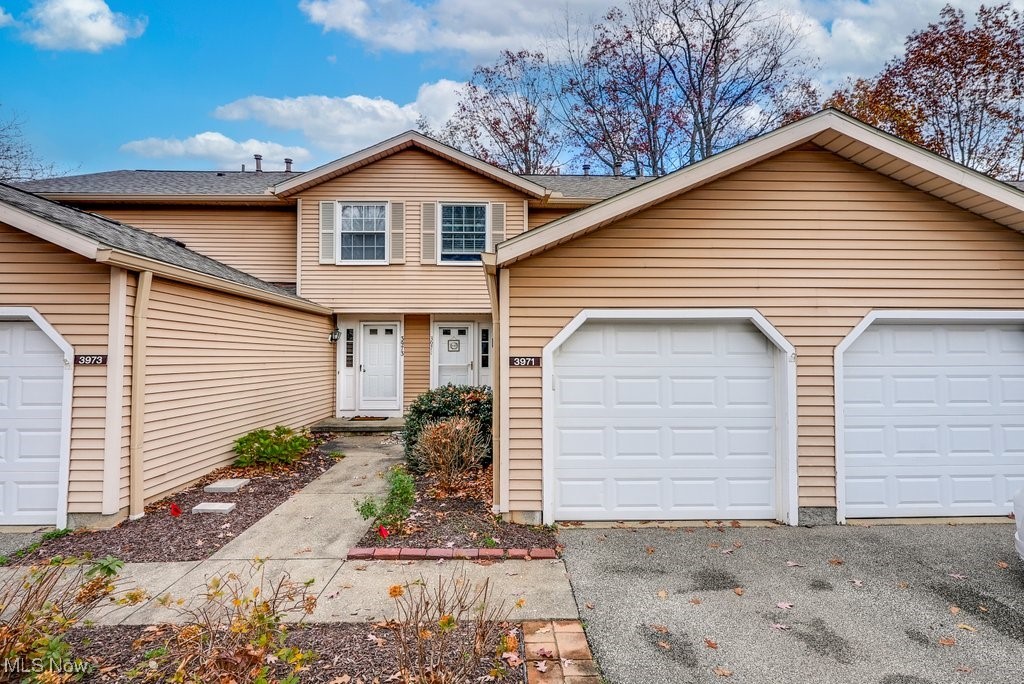 Woodland Lake Condo - Residential