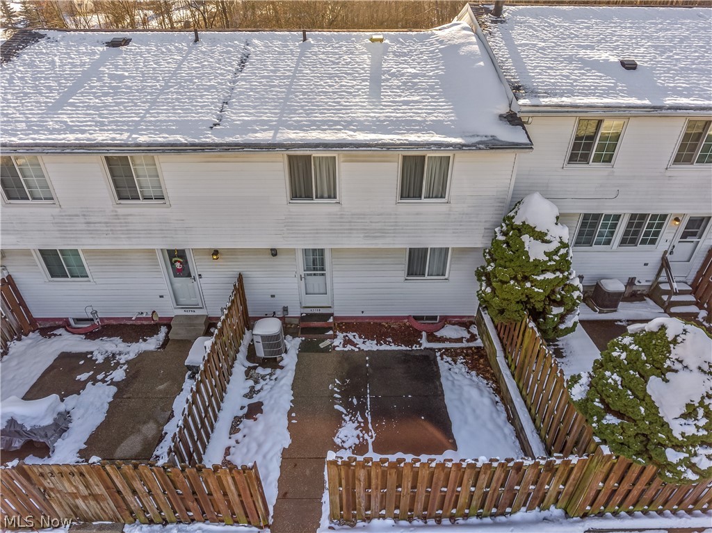 Huntington Park Condo - Residential